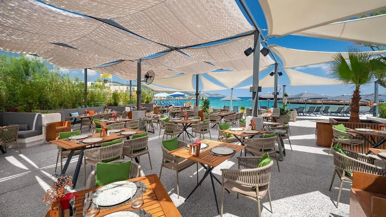 The Norm Collection Door'A Bodrum Torba 5*,