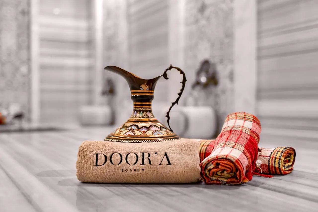 The Norm Collection Door'A Bodrum Torba